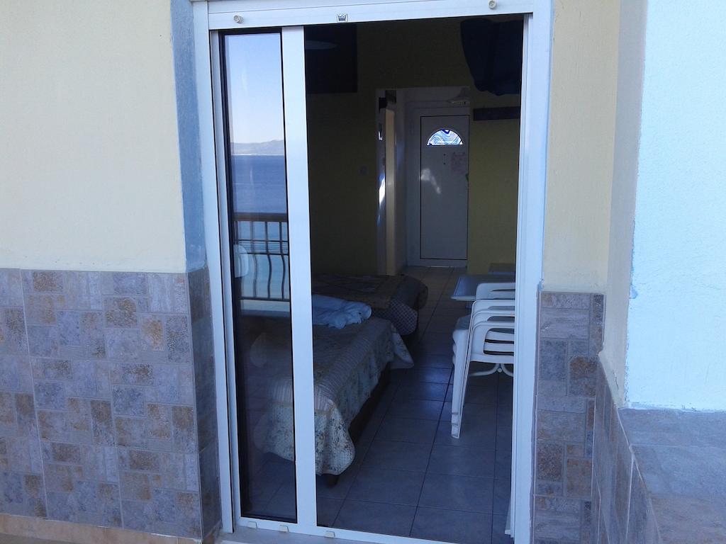 Drenos Rooms Kallithea  Habitación foto